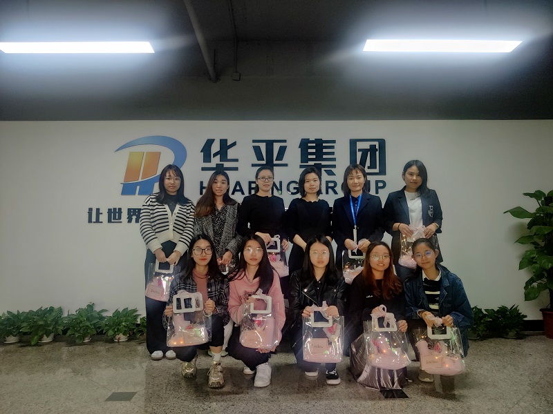星空体育集团妇女节快乐